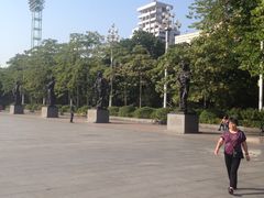 景点-英雄广场