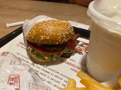 -The Habit Burger Grill 哈比特汉堡(复兴soho店)
