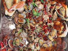 -老东镇啤酒屋海鲜加工·蒸汽海鲜·海鲜烧烤(台东店)