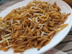 干炒牛河-旺东生酒楼·宴会团餐(莲塘店)