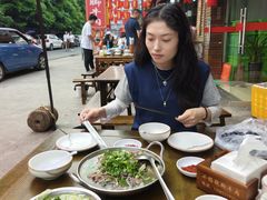 -小杨翘脚牛肉