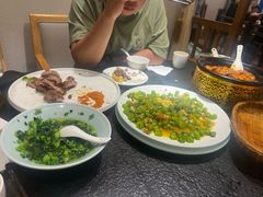 -万重锦·人文川菜馆(骡马市店)