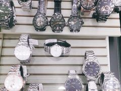 -亨吉利世界名表中心(京北大世界店)