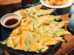 海鲜葱饼-明洞阿姨·韩式酱蟹烤肉·创意料理(三元桥店)