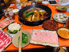 -周幺妹重庆老火锅(银泰城总店)