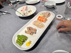 -HOMES上海本帮菜(襄阳公园店)