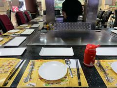 -利昂法式铁板主题餐厅(新奥购物中心店)