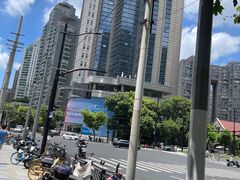 -中国移动通信集团上海有限公司