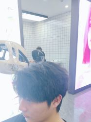 -藤野造型烫染·漂发