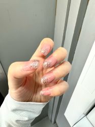 -天生爱美甲