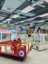 -莫莉幻想儿童乐园(郑州丹尼斯三天地店)