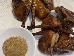 招牌红烧乳鸽-东江海鲜大排档·潮汕菜·砂锅粥