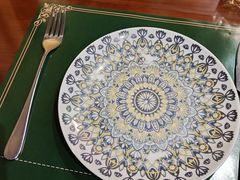 -米德维奇俄式西餐厅(西六道街店)