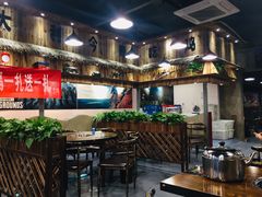 大堂-吃鸡战场地锅鸡(明光路店)