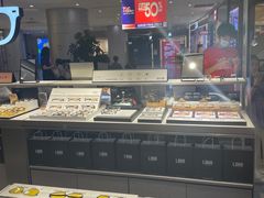 -LOHO眼镜(北京朝北大悦城店)