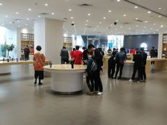 -华为授权体验店(中山公园来福士)