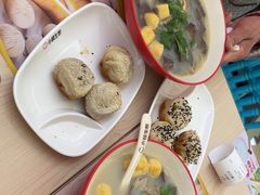 -小杨生煎(金山百联购物中心3楼店)