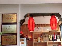 -俏湘厨•地道湘菜(建华南路店)