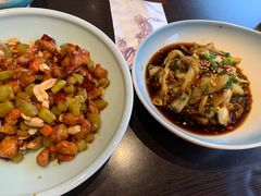 -川流不息·地道川菜·小龙虾(松东路店)