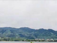-橡皮山
