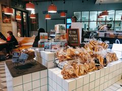 -Dough&Joe团憩(瑞虹天地月亮湾店)
