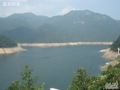 俯瞰白溪水库-浙东大峡谷风景区
