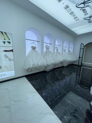 -禕·愫白婚纱商店