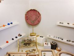-LADY FAFA(巨鹿路陕西南路路口店)