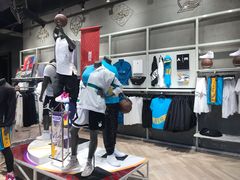 -Air Jordan(世贸天阶店)