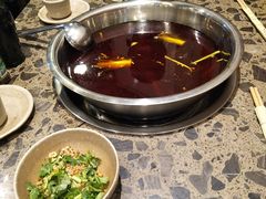 -肖肖酸萝卜鱼火锅(总店)