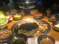 -老炉家木炭烤肉(长江国际店)