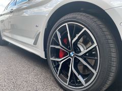 -宁波宝信宝马4S店(江北日湖店)