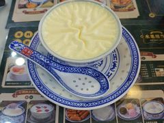-广信牛奶甜品世家(台东店)