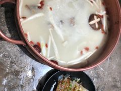 -三人行骨头王火锅(长寿店)