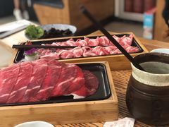 厚切雪花和牛肉-云渔堂蒸汽石锅鱼(万达店)