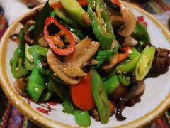 -蘑菇私房菜小馆(杨家坪西城天街店)