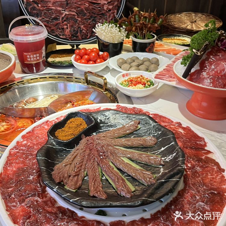 💄探店小秘书上线~发现春熙路一家超nice的火锅店!