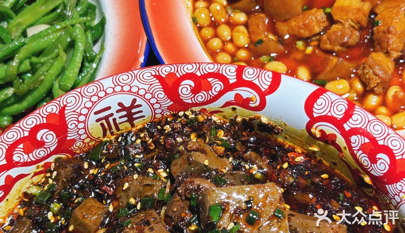 来勒家吃饭没得点道行可不行