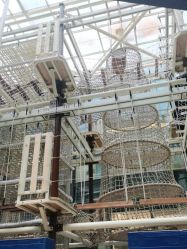 -PIPIKINGDOM皮皮王国欢乐号(欢乐海岸购物中心店)