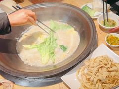 -陈大锅·岳阳鱼馆·地道岳阳菜(美食街店)