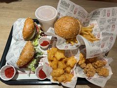 -The Habit Burger Grill 哈比特汉堡(复兴soho店)