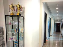 -瑞尔齿科(颐堤港诊所)