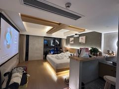 -闲隅江景艺术酒店(解放碑洪崖洞总店)