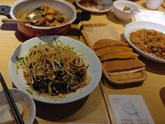 -关东小磨东北菜(上海长风大悦城店)