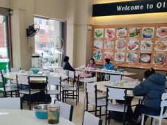 -覃记海鲜美食餐厅