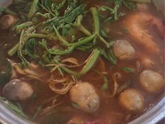 -Cuc Gach Quan Restaurant