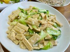 -老街坊美食汇(玉兰大街店)