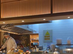 -蜜桃餐厅·伴山(湖滨商业街店)