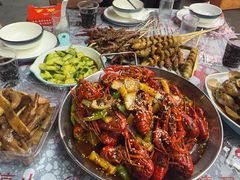 -老班长·小龙虾·鲜货烧烤大排档(金街美地店)