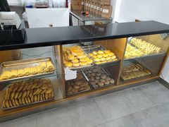 面包甜点陈列柜-百年认一力 太原老字号 (桥头街店)